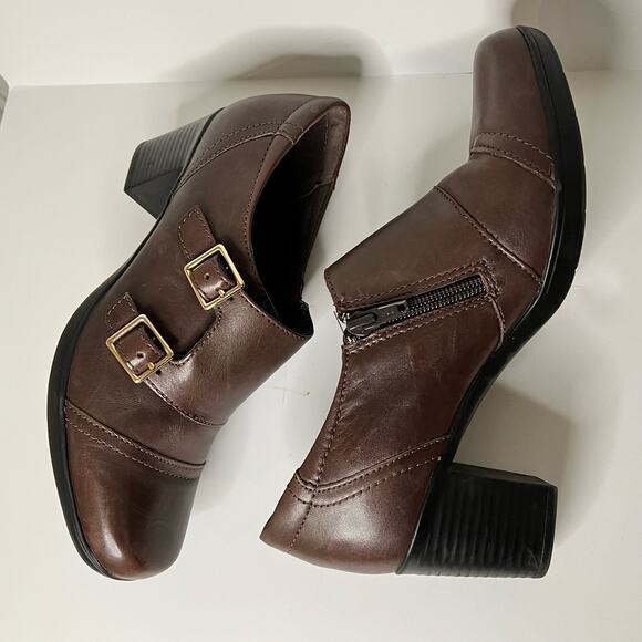 Clarks Women's Brown Booties Size 7.5M Bendable Leather Double Monk Strap Heels - Picture 6 of 11